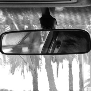 rear-mirror-491417_1920